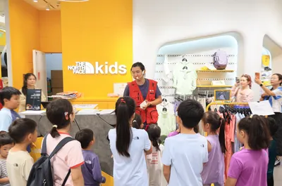 TAL's science camp brand teams up with The North Face Kids for night-time nature exploration in Beijing